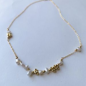 Gold Pearls necklace